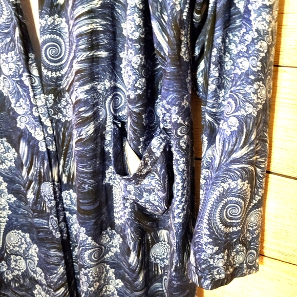Zerdocean Blue Printed Long Cardigan, Size 4X - Picture 4 of 6